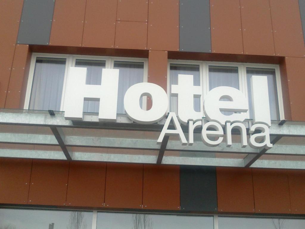חומוטוב Hotel Arena מראה חיצוני תמונה